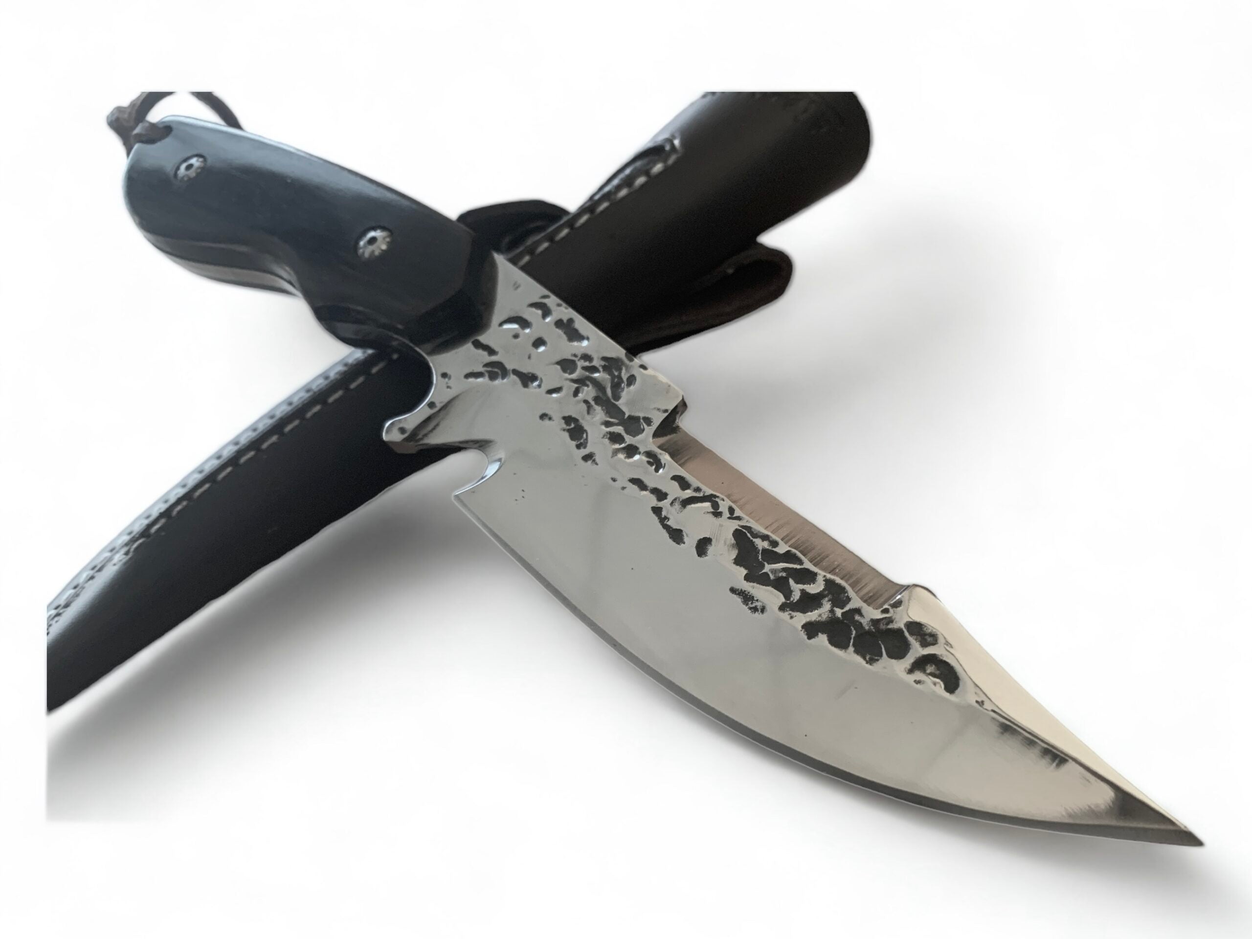 Dragon Riot Outdoor Knife - Нож за оцеляване с уникален дизайн и пълнозърнеста стомана