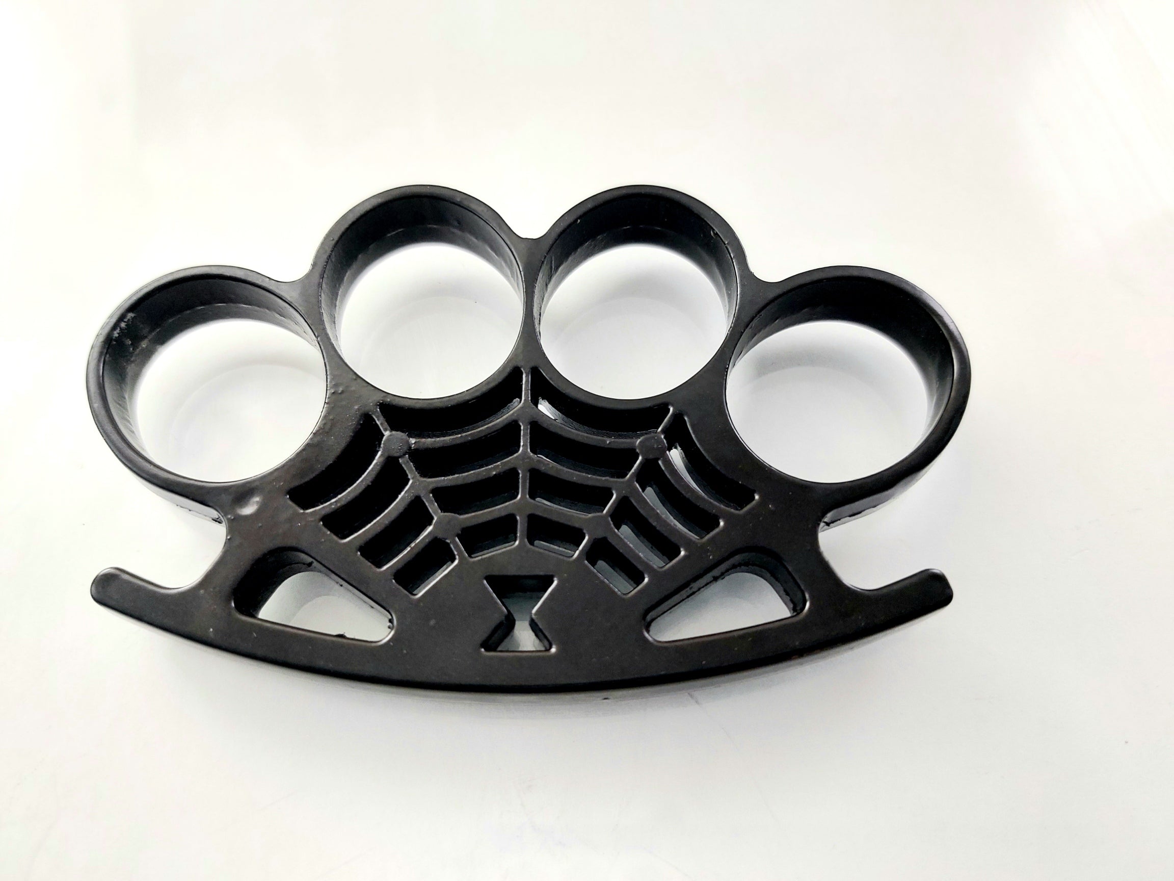 Масивен тежък метален бокс с черно тефлоново покритие с шарка на паяжина