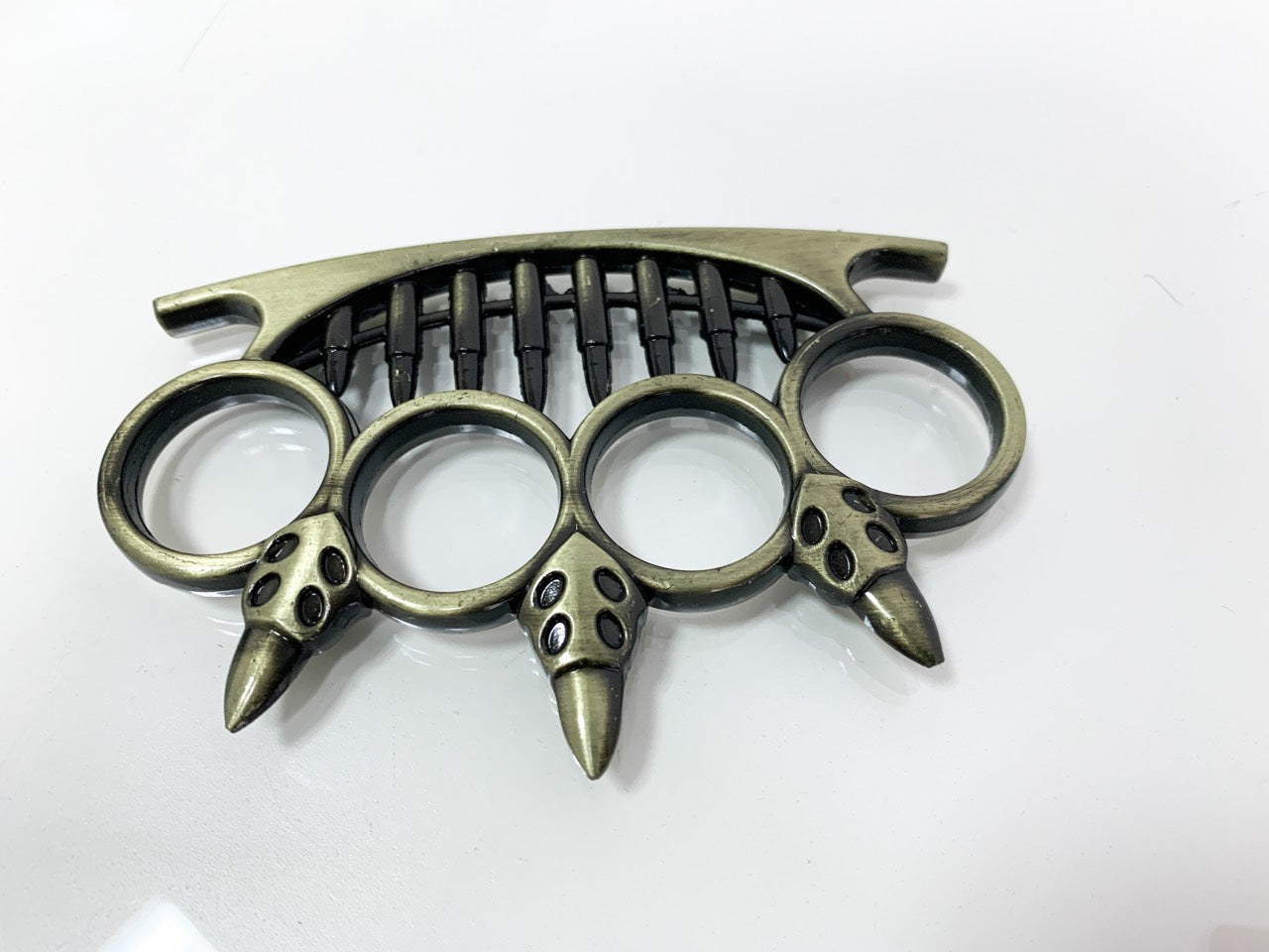 Метален масивен бокс за самозащита със шипове и патрони