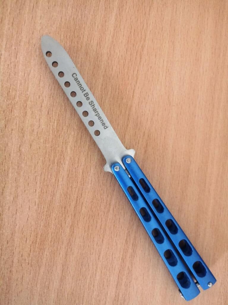 Butterfly knife тренировъчен нож пеперуда масивен