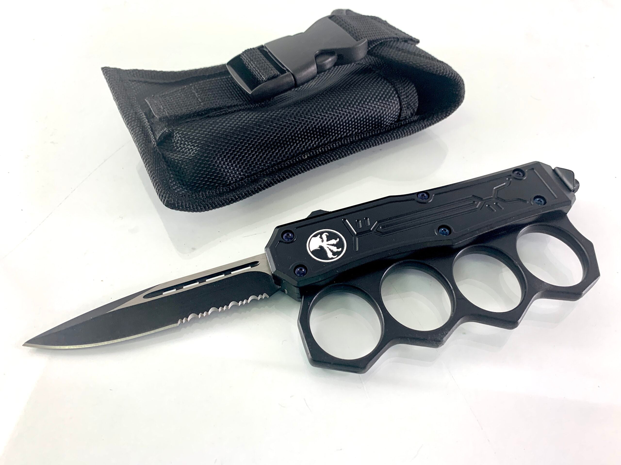 Автоматичен нож бокс кама с една втора серетирано острие OTF с калъф