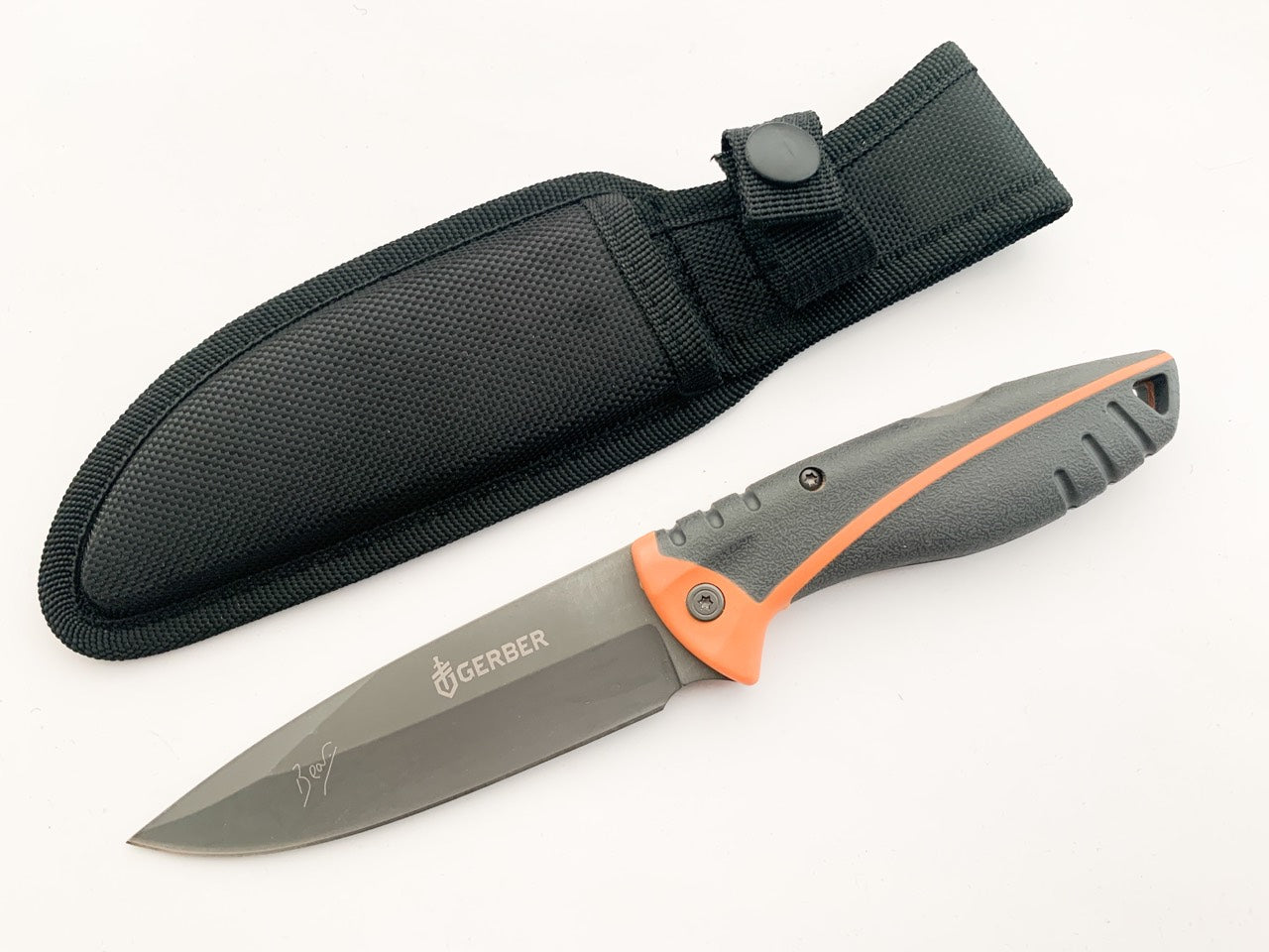 Hunting gerber folding sheath model 31 000752 ловен нож с фиксирано острие и калъф за колана