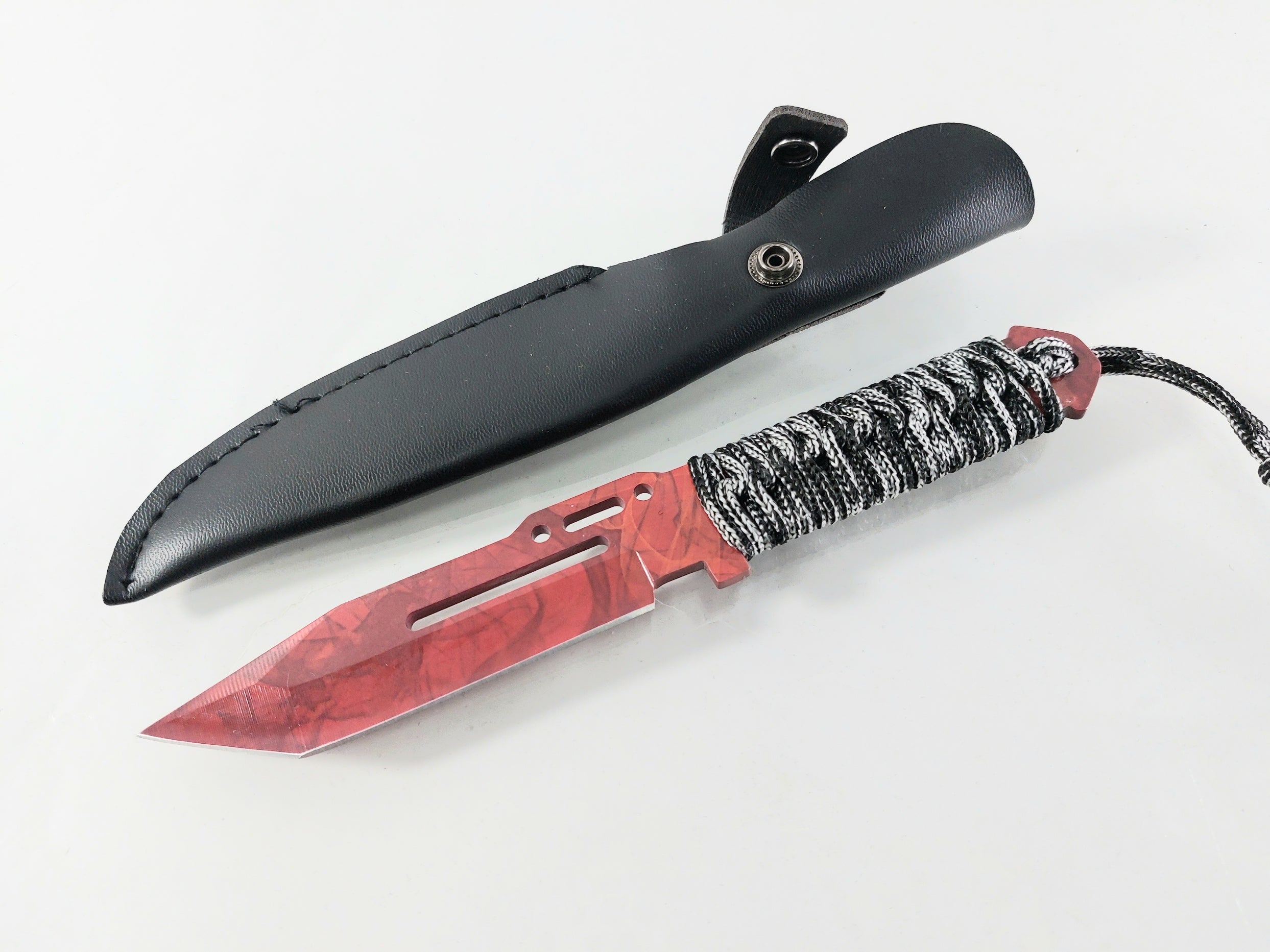 CS GO Counter Strike Tactical knife тактически ловен нож с паракорд и кожена кания модел 3