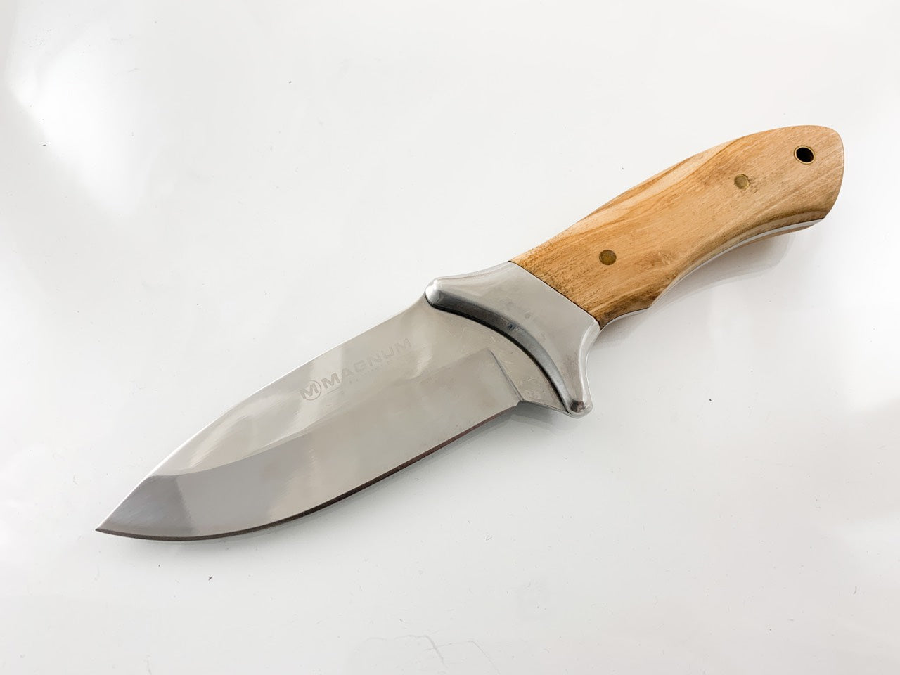 Ловен нож масивен от закалена стомана Magnum Boker steel 440A