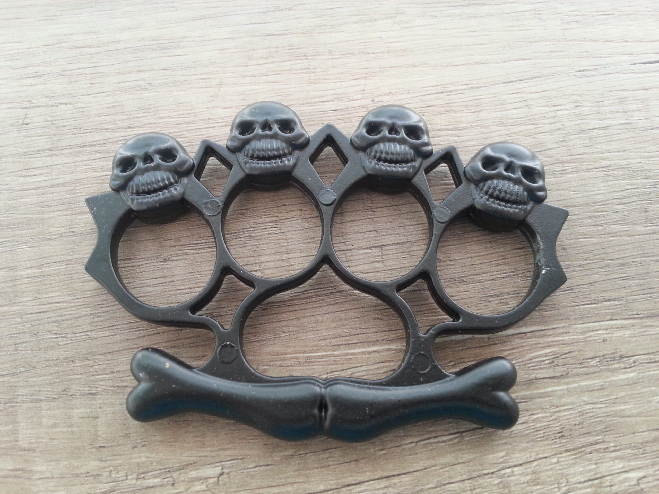 Метален оксидиран бокс за самозащита