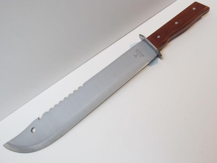 Масивно мачете с калъф и дръжка с дървен обков