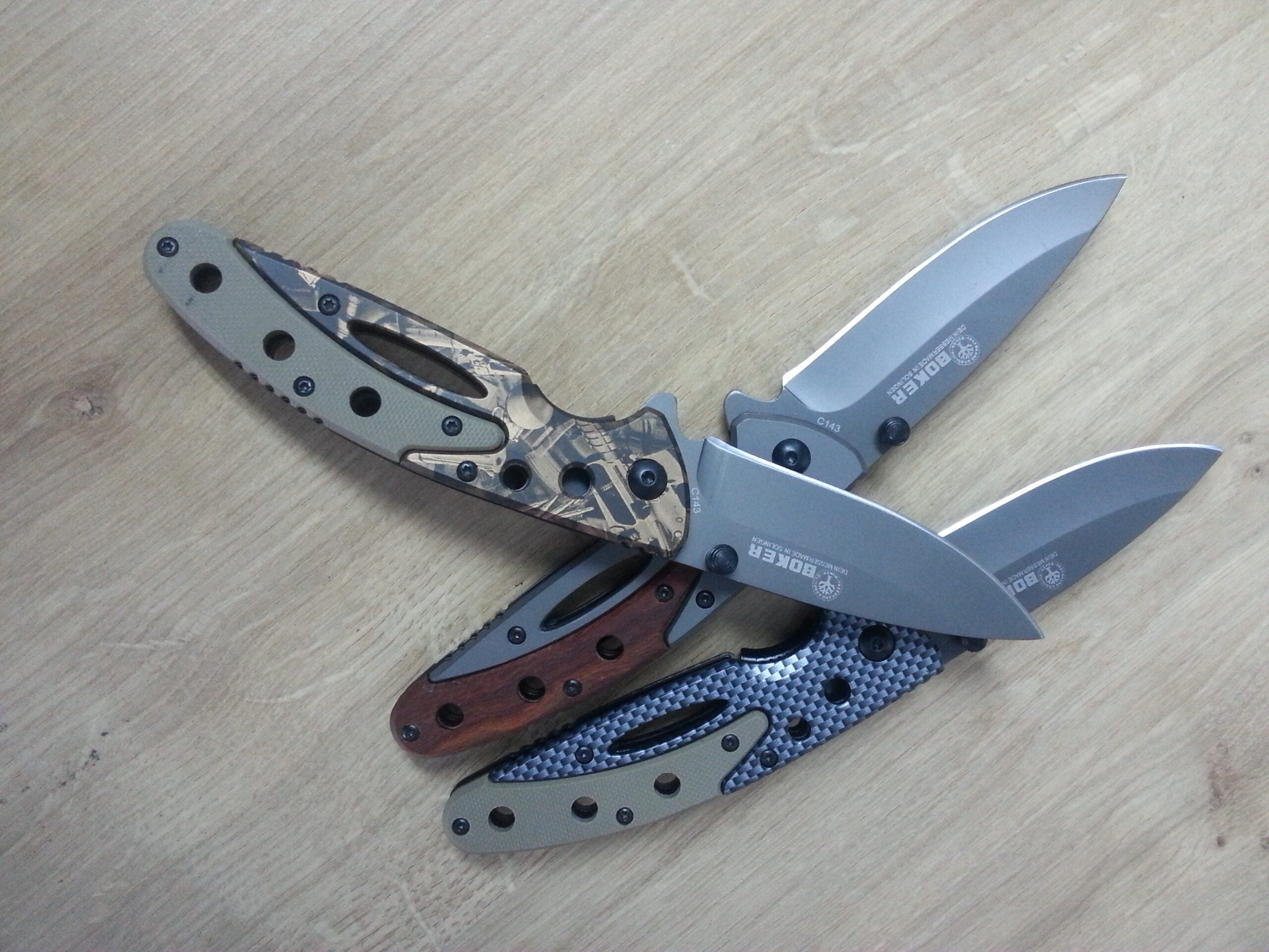 Boker solingen серия - pocket knife номер C143 - три модела - камуфлажен